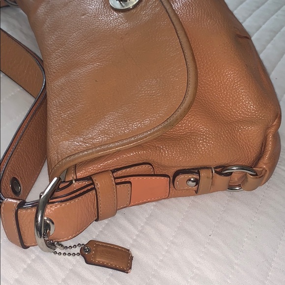 Coach pebbled leather camel tone bag - Picture 15 of 15